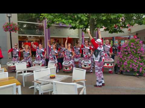 Batala Netherlands in Dorpshart Lisse