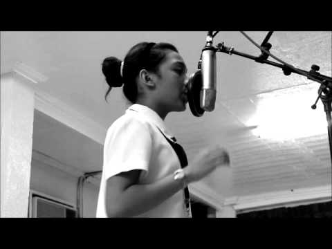 Rolling in the deep (Adele) by Demie Fresco