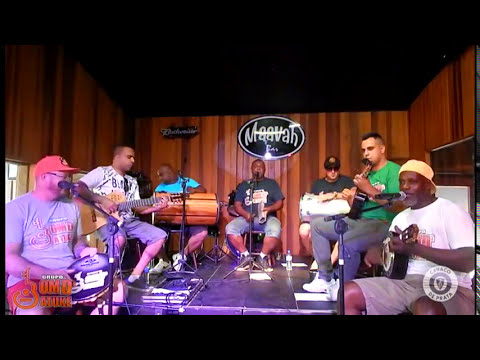 Grupo Bom de Batuke - Um dia / Paixão sem dor / Paraíso