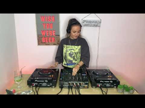 Rave At Home - AmyElle Stream