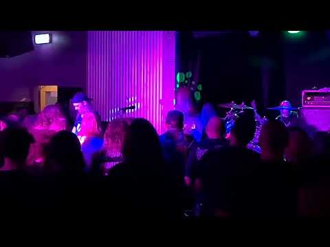 Sacred Reich - Killing Machine (Live in Adelaide, Australia)