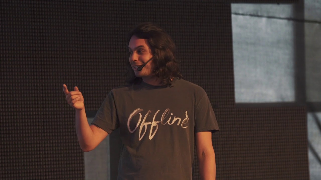 Pais matam as escolas? | Murilo Gun | TEDxRecife