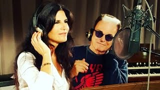 Pamela Prati e il suo nuovo singolo, CHIAMATEMI UN TAXI! Prodotto da Cristiano Malgioglio.