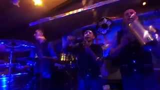 Los fugitivos de la noche En silencio te amare