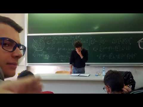 Prof. Marco Mazzeo (Fisica 2) - Lezione 11: Capacità e Condensatori
