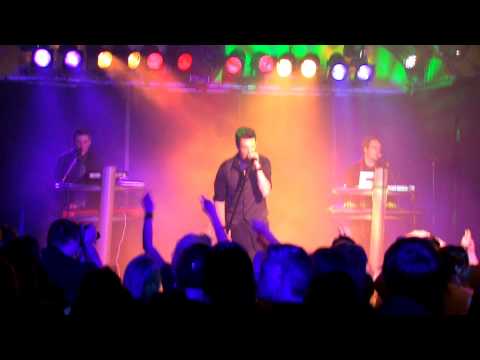 !distain - I beg for you (live in Cologne)