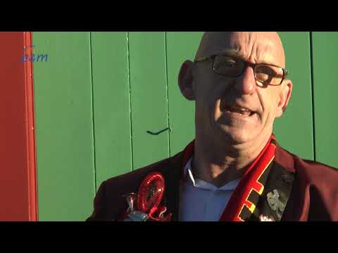 Twieë half um - Ozze Harie - Baarlo