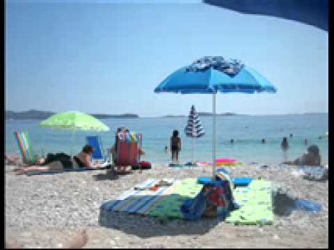 Puddu Varano On a Sunny day.wmv