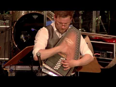 El ChorAzón - The Common Linnets / A-ha (Medley) - Calm after the storm / Crying in the rain