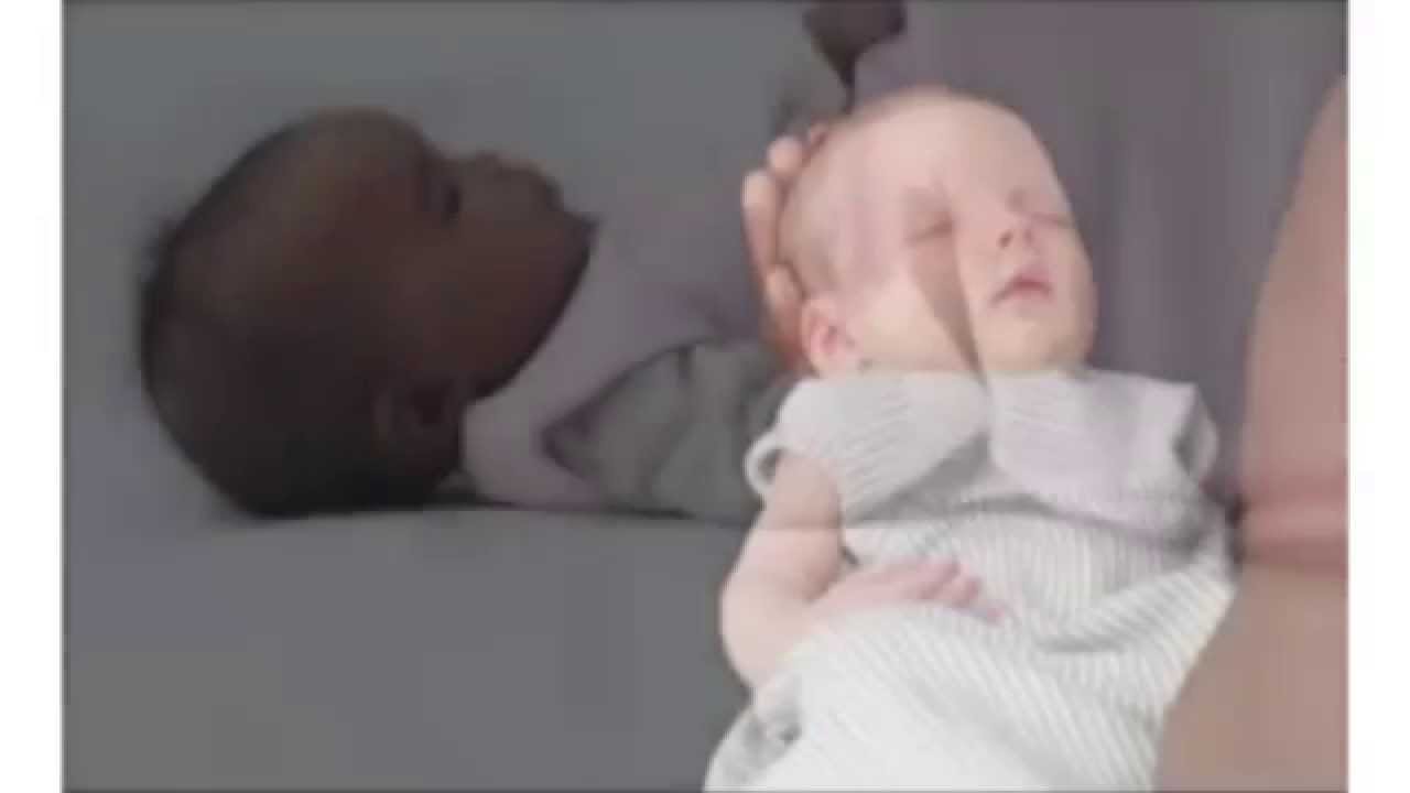 Merino Kids Baby Sleeping Bag - Lifestyle Range Demonstration | BabySecurity