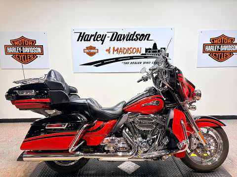 2016 FLHTKSE Harley-Davidson® CVO™ Limited Carbon Dust/Electric Red Pearl