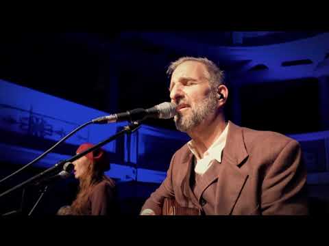 "Suzanne" performed by Field Commander C. - the Songs of Leonard Cohen