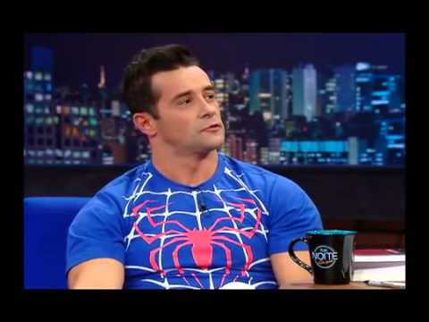 Chamada The Noite - Marcos Oliver (05/06/2014) - SBT