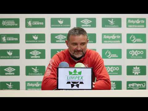 Rueda de prensa de Julio Cobos previa al partido ante el Leganés 'B'