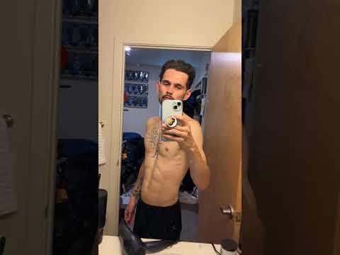 Day in the life of Drizzy. My knees almost crumpled on them squats🤣