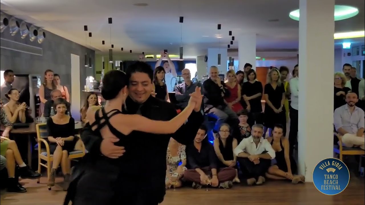 CARLITOS ESPINOZA & AGUSTINA PIAGGIO @ VILLA GIOIA Tango Beach Festival (2/5)