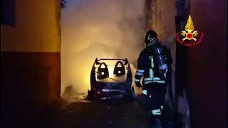 auto-in-fiamme-a-pratola-serra-un-inferno-paura-per-due-anziani