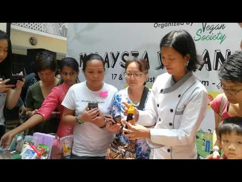 ARTISANAL VEGAN CHEESE DEMO by Raw Chef Yin at Malaysia Vegan Festival 2019!