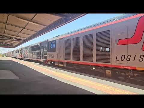 5PM9 SCT up "Dark Ghost #2" (CSR SCT SCT, 85P), Forrestfield to Laverton, 1205, 25/1/26, Horsham VIC