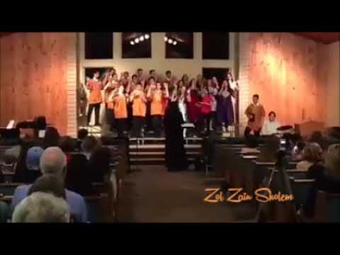 Zol Zain Sholem(Let there be peace, let there be friendship, let there be freedom! )