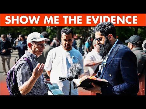Christian Struggles to Defend Jesus’ Authority Claim | Smile2jannah | Street Dawah | 4K