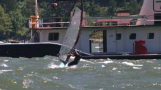 preview picture of video 'Dennis Raffelson windsurfing the Gorge 2006'