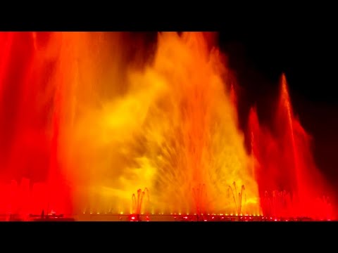 Longwood Gardens 4K Illuminated Fountain Show Up-Close - Night at the Movies II