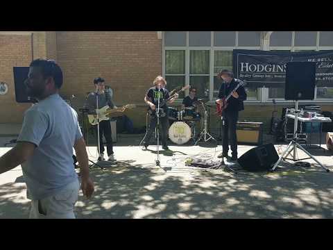 Back in Black by AC/DC Cover by Sonic Warriors and Knights of Rock live at Whiteoaks Public School