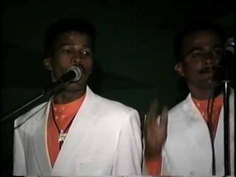 Hermanos Mercedes Bella Green