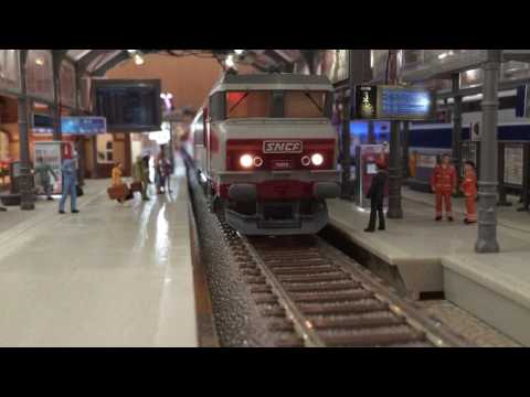 HO station diorama SNCF ④ - Voitures Grand Confort