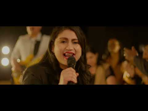 Escalando peldaños  - Vida Real Worship (Video Oficial)