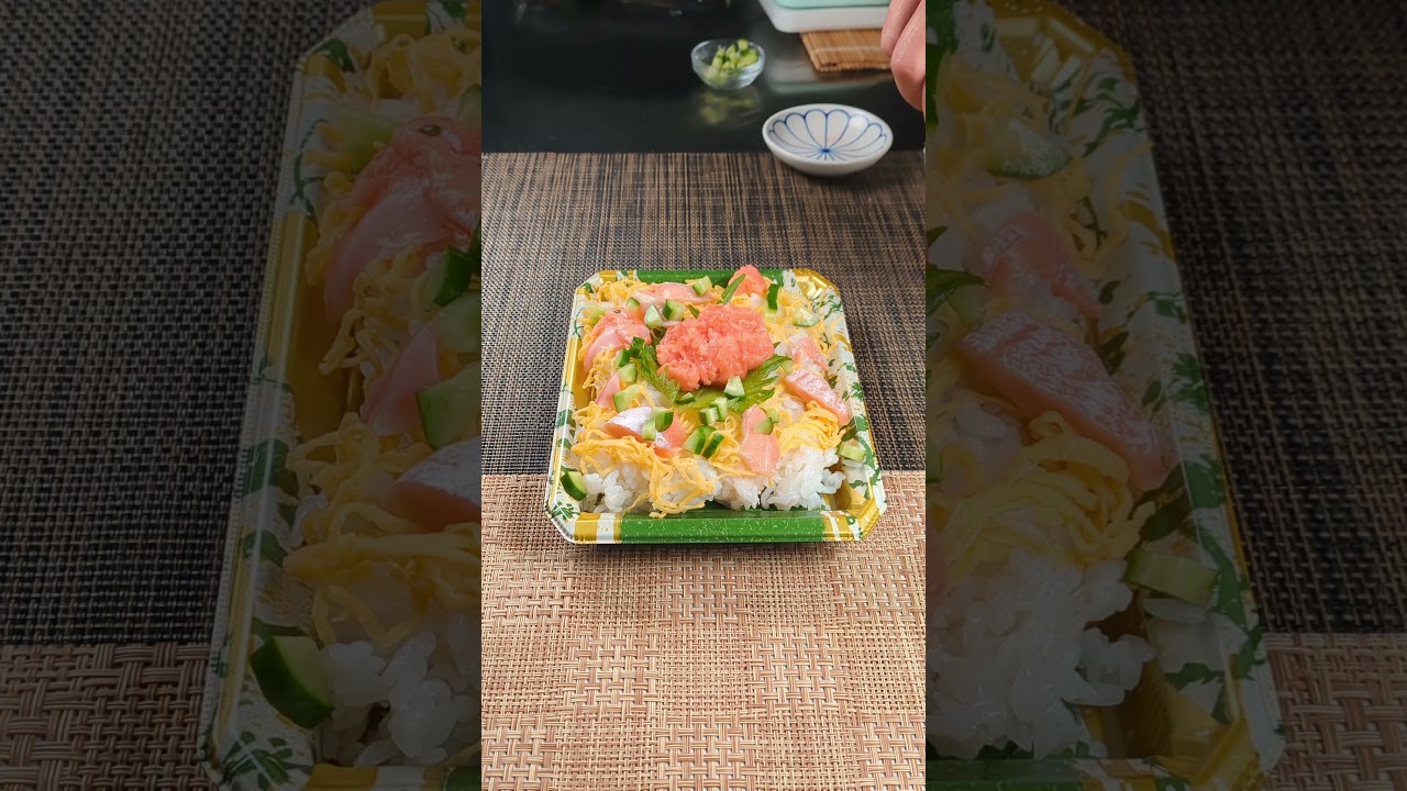 【売価498円売れるの？】某スーパーで採用されたサーモンちらし寿司。実際に作ってみました。酢飯にサーモンを並べるだけ。 #料理 #簡単レシピ #海鮮好き #sushi #寿司 #サーモン