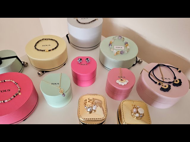 Vídeo relacionado con TOUS Pulsera Elástica Azul para Mujer, Colección Sweet Dolls