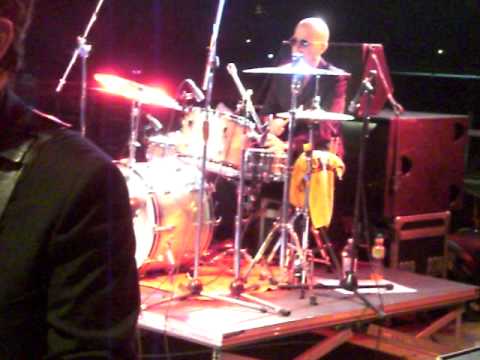 Vamos a la playa : johnson righeria & statuto