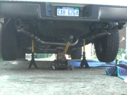 2008 F150 4.2L with Dynomax UltraFlo Dual Outlet Exhaust.AVI