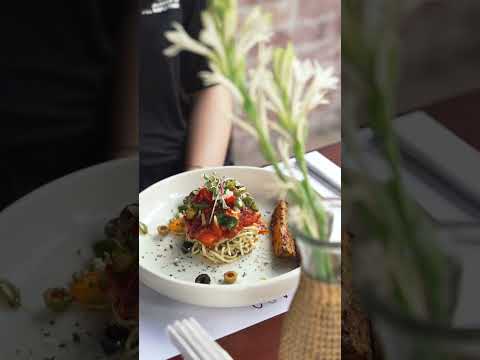 Our Signature Pollo alla Cacciatora 🍗🔥 #shorts #neapo