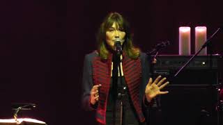 Carla Bruni - Le Plus Beau Du Quartier HD Live From Istanbul 2017