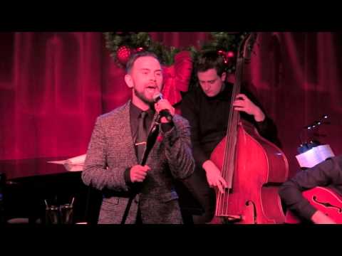Daniel Reichard - "Santa Claus Is Coming To Town" (John Frederick Coots & Haven Gillespie)