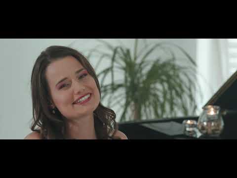 Anita Kralj - Zahvale pesem (OFFICIAL VIDEO)