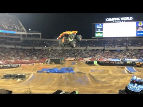 Monster Jam World Finals 20 XX Max-D FIRE (Tom Meents) Freestyle - Orlando Florida 2019 05/11/19