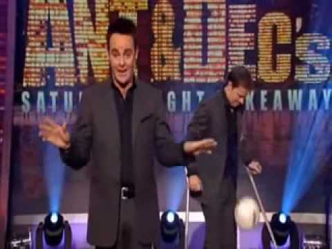 Dec的 "傷腿"......螞蟻和Dec的週六晚外賣。 (Dec's 'Hurt' Leg...Ant and Dec's Saturday Night Takeaway)