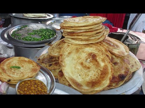 Desi Paratha Ka Taste | People are Eating Paratha In Roadside Food Center | Street Food India Video