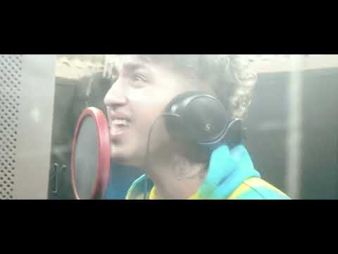 Albert Music ft Crazy Boy - Pártete puty (Video Oficial)