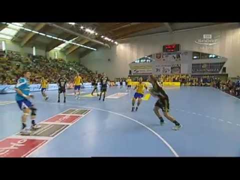 Kielce Cup 2012: Niecodzienna sytuacja. Zawodnik z pola w bramce!