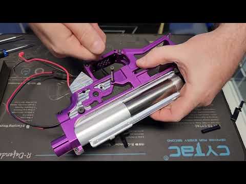 Assembling an Aztech Innovations Chimera gel blaster built by Azraels Armoury