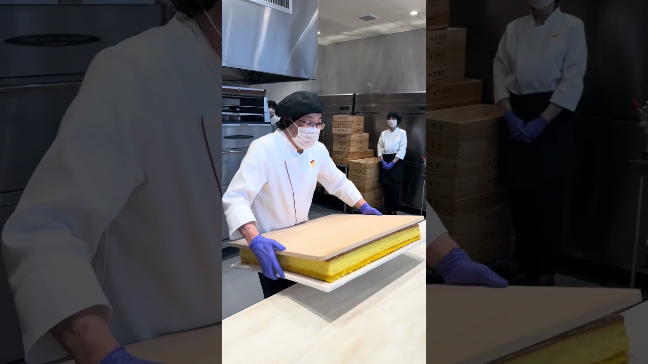 【京都】工場直売所がリニューアル！焼き立て＆アウトレット商品が狙い目「文明堂」