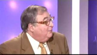 Henri Tisot d'accord avec Paul-Marie Coûteaux ! Sortons de l'Europe ! .rm