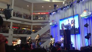 Chasing You - Capital Cities live at Alabang Town Center