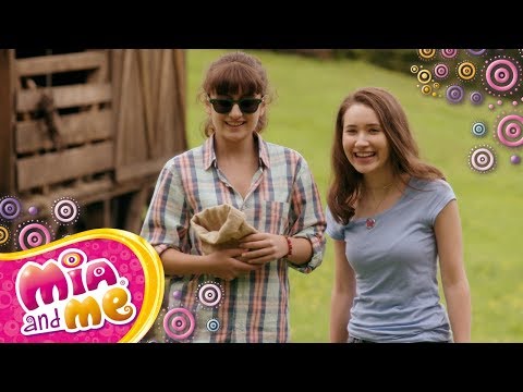 🐓🐎Sara and Mia - the beginning of a great friendship - Mia and me - Season 3🐎🐓