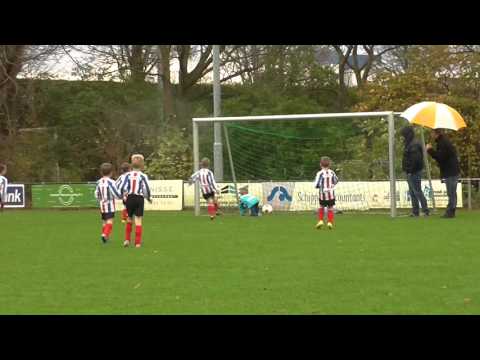 Owen zet SSV'65 F3 op 2-0 tegen Krabbendijke F3